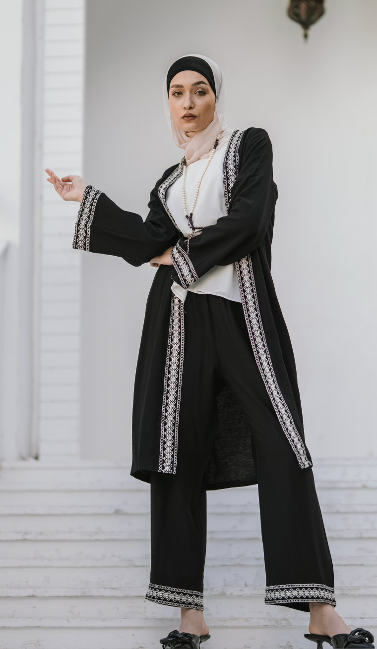Embroidered two pieces Set - BERIONY